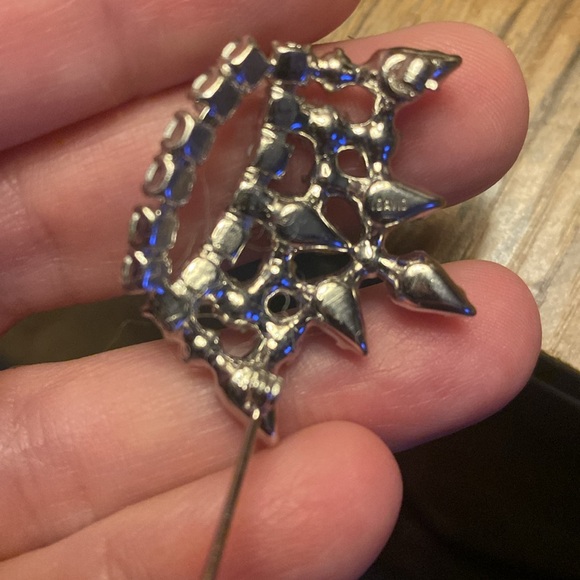 B David Vintage AB Crystal Glass Queen Grandmother or Mother’s Crown Brooch - Picture 5 of 8
